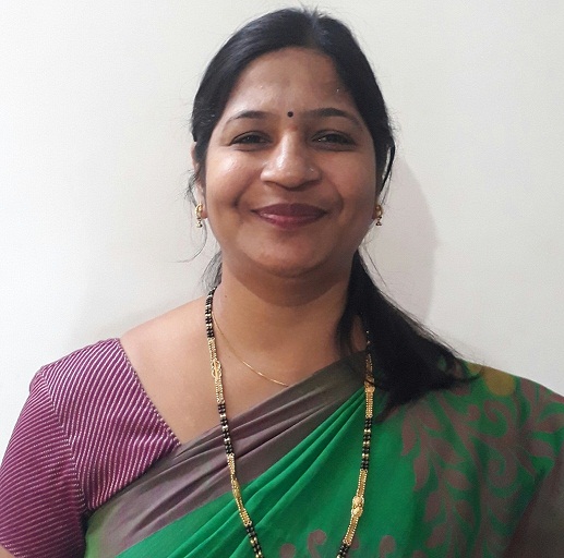 GAYATRI MAKARAND PHADE